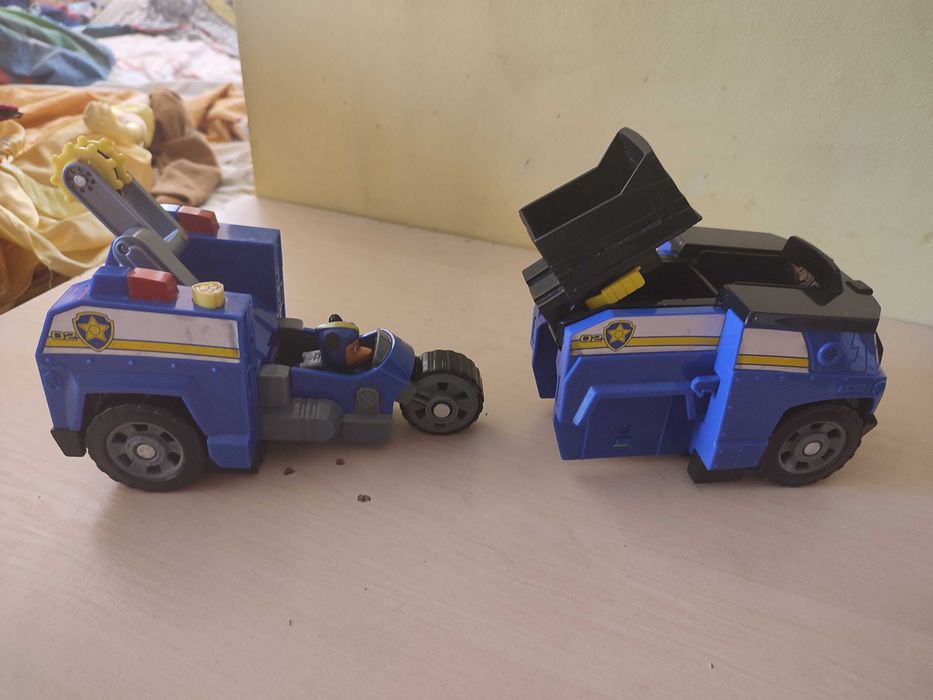 патрулна кола paw patrol.пес патрул