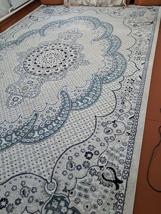 Кілем (ковер) сатам