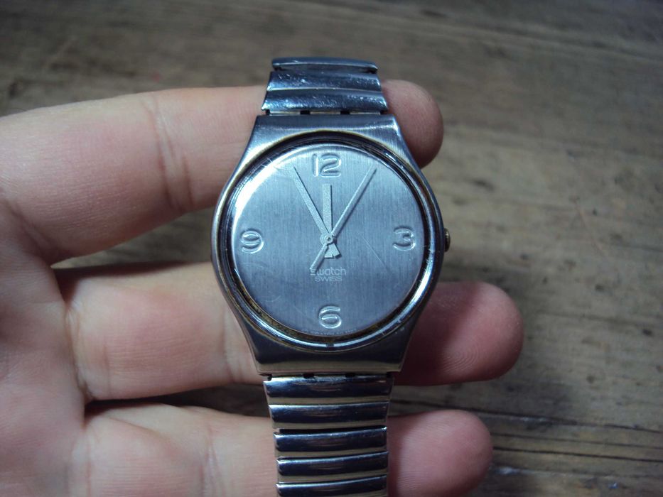 ceas Swatch Swiss Made cadran metalic