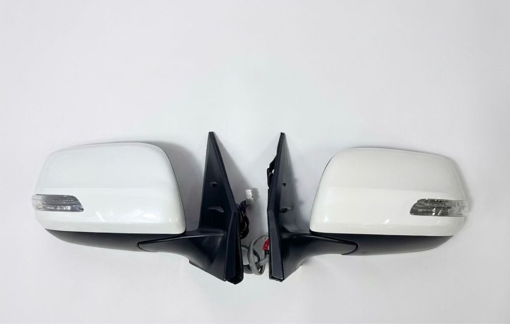 Зеркало Land Cruiser 200