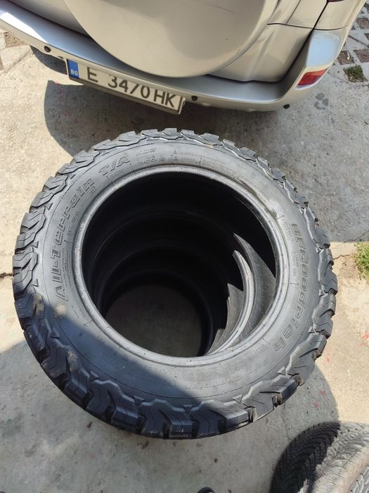 bF Goodrich 225 65 17 top