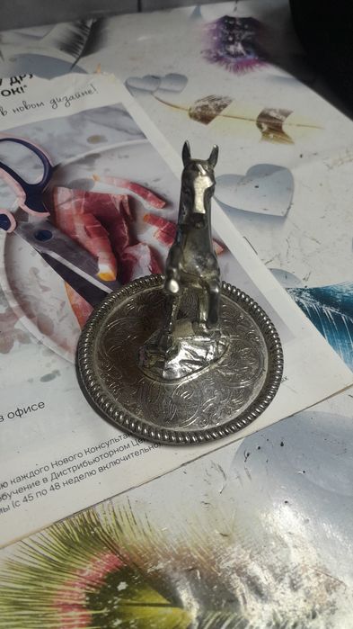 Продаю сувенир дёшево
