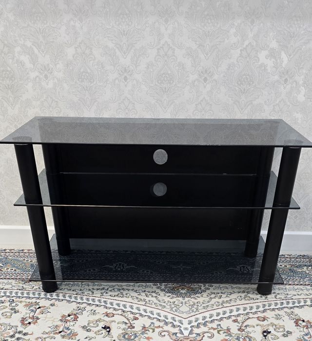 Журнальный столик (стекло)