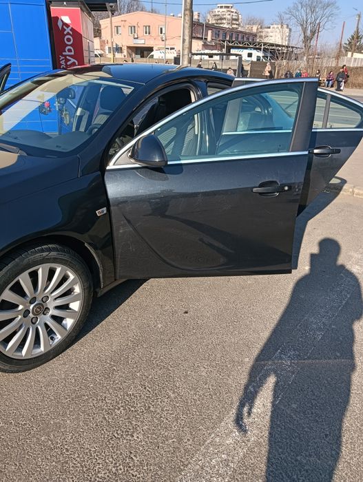 Vand Opel Insignia an fabricație 2010