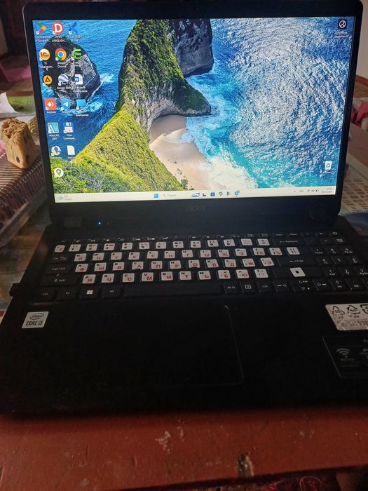 Nootbuk acer sotiladi srochna