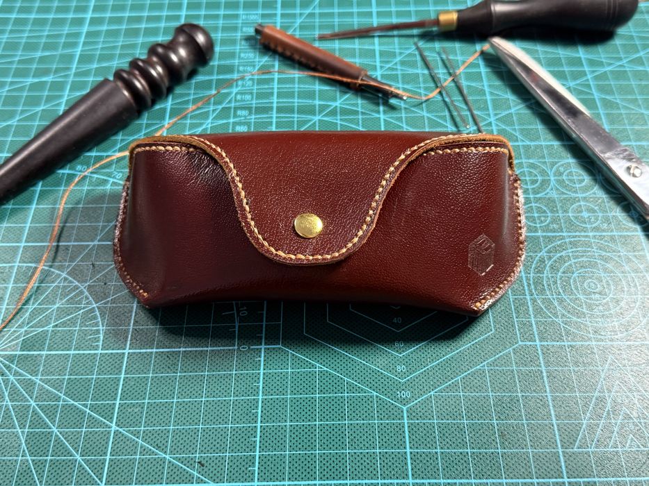 Etui / toc pentru ochelari din piele naturala – handmade, maro