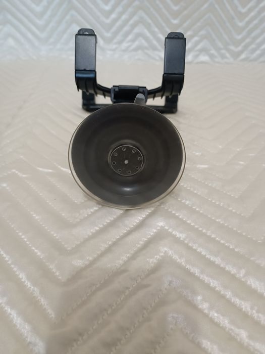 Нова вакуумна стойка за кола