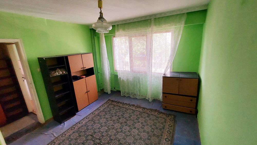 Дава се под наем Двустаен апартамент в Бургас, Славейков - 62 кв.м за 142.8 € - Снимка #3