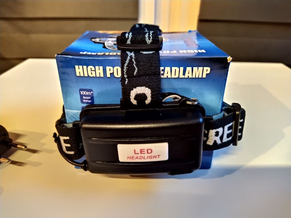 Lanterna frontala cu led XML T6 pescuit , camping , vanatoare