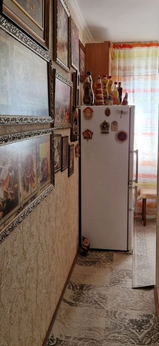 Продам 4 комнатную квартиру