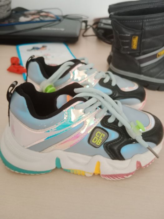 Детская обувь кроссовки для девочки