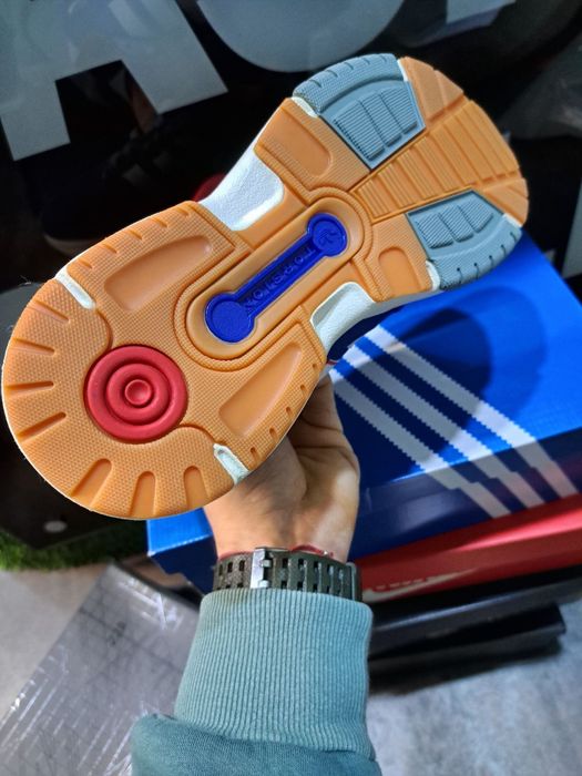 Adidas Retropy F90