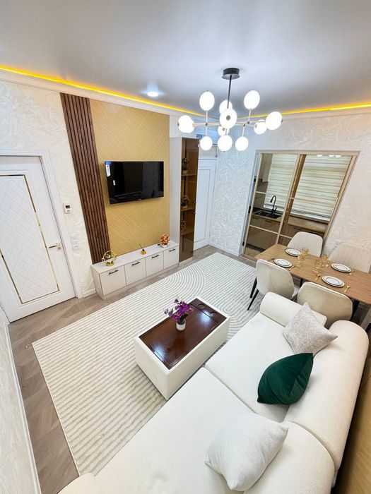 Чиланзар-8 кв 1-2/4/4.30м2 Срочно Продам квартиру срочно