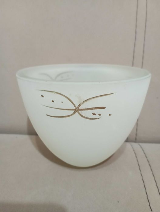 Стъклен абажур. Стъкло за лампа. Чашка за полилей