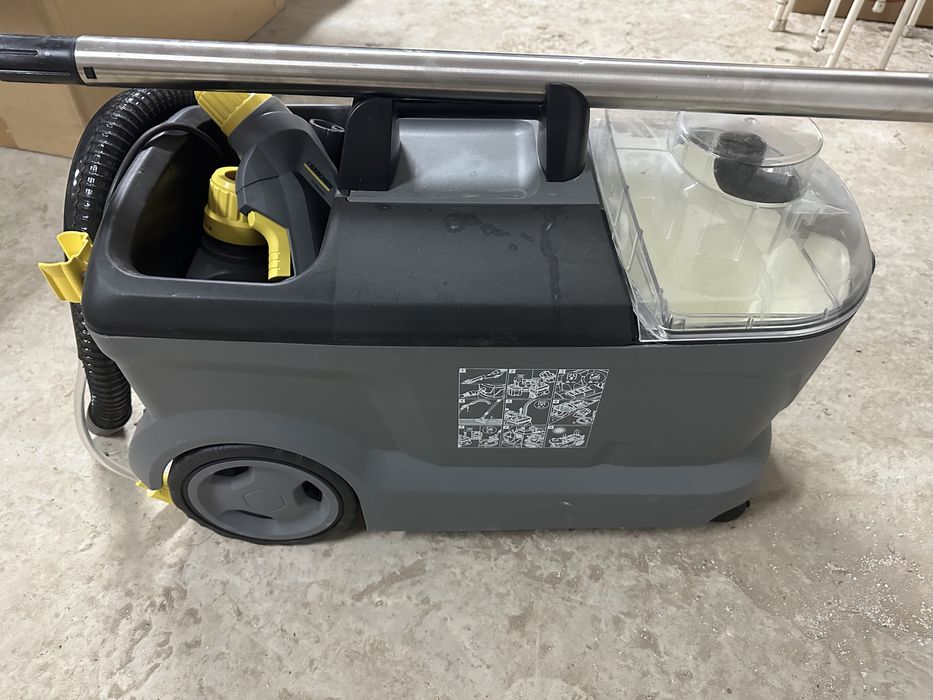 Моющий пылесос Karcher Pizzi 10/1