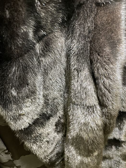 Продам норковую шубу
