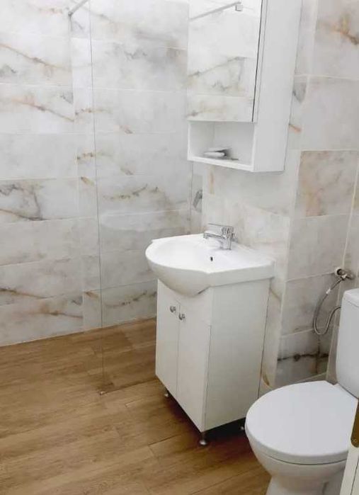 Дава се под наем Едностаен апартамент в Пловдив, Център - 28 кв.м за 137.7 € - Снимка #1