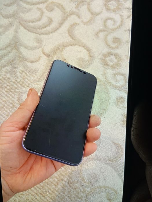 Срочно айфон 11,64г