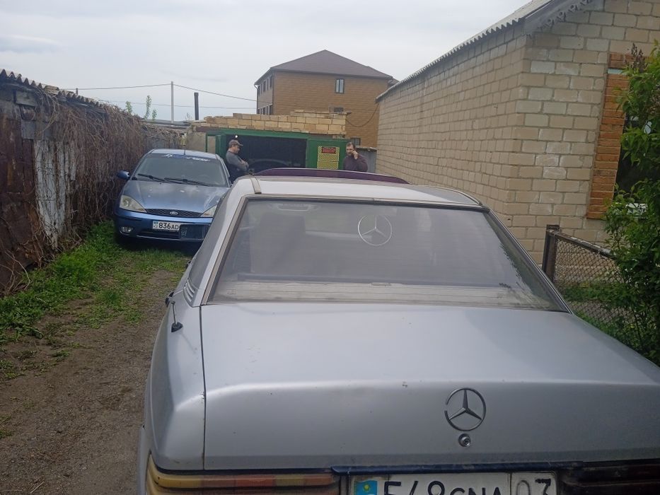 Mercedes Daimler Benz