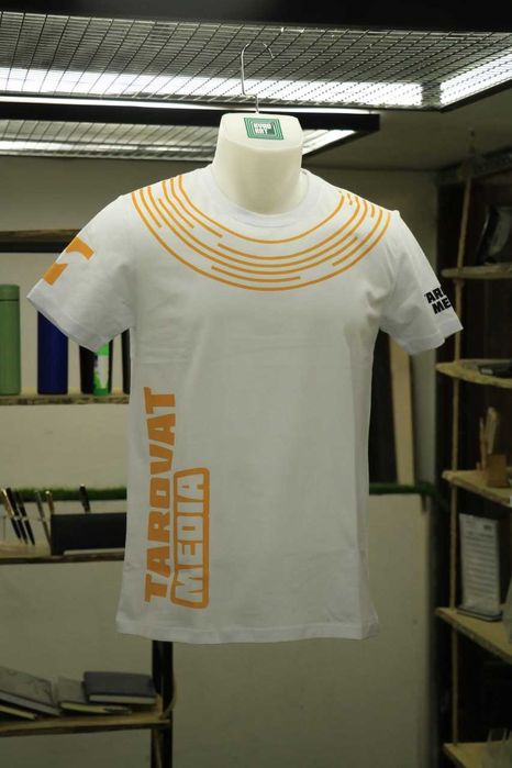 Кепки и футболки с вашим логотипом