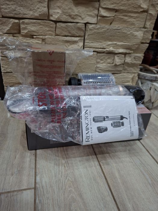 Четка за обем, изправяне и стилизиране REMINGTON