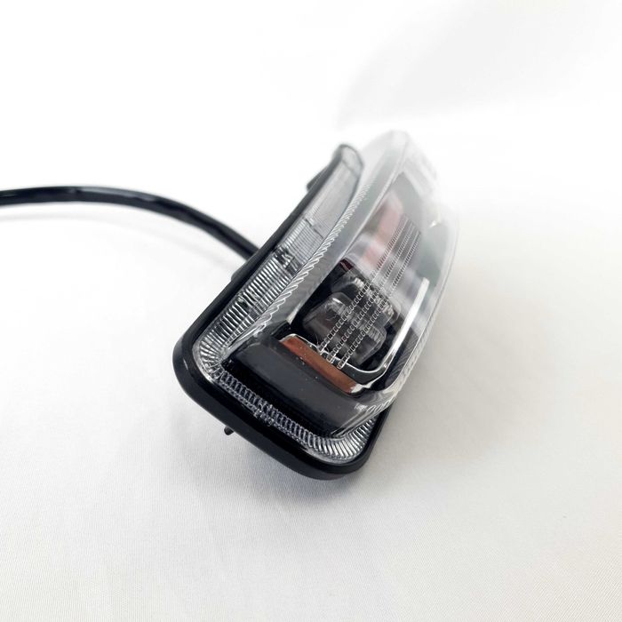 Lampă Stop LED Universală 48-60V cu Semnalizare, Frână și Poziție pentru CityCoco și Scutere Electrice – B10