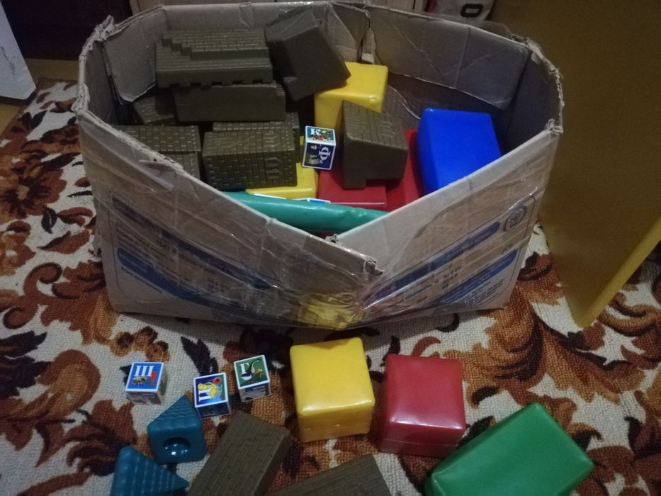 Продам детские игрушки кубики!!!