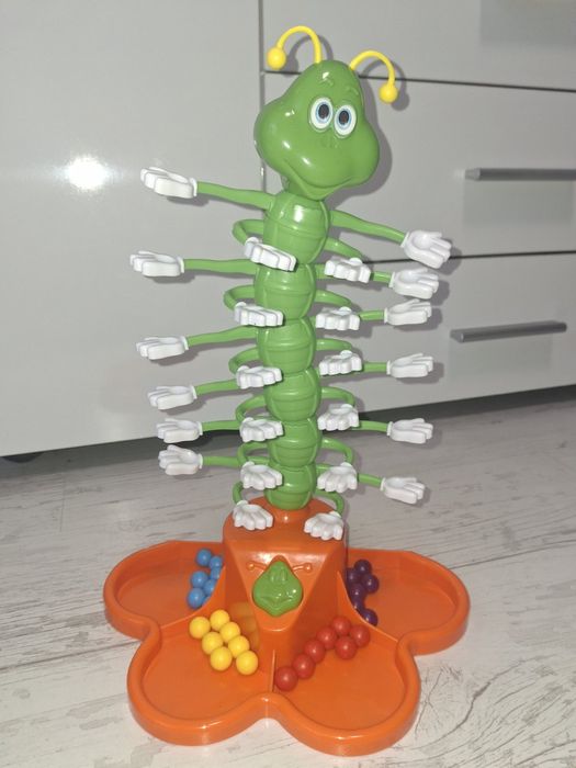 Детска игра Танцуващи гъсеница