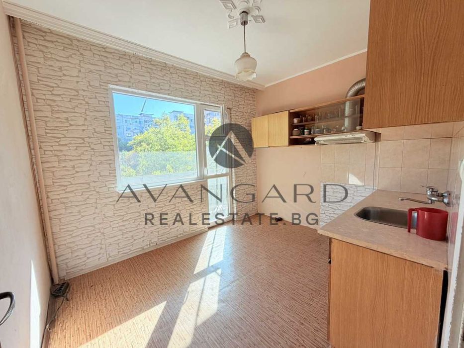Продава се Двустаен апартамент в Пловдив, Изгрев - 62 кв.м за 1328 €/кв.м - Снимка #2