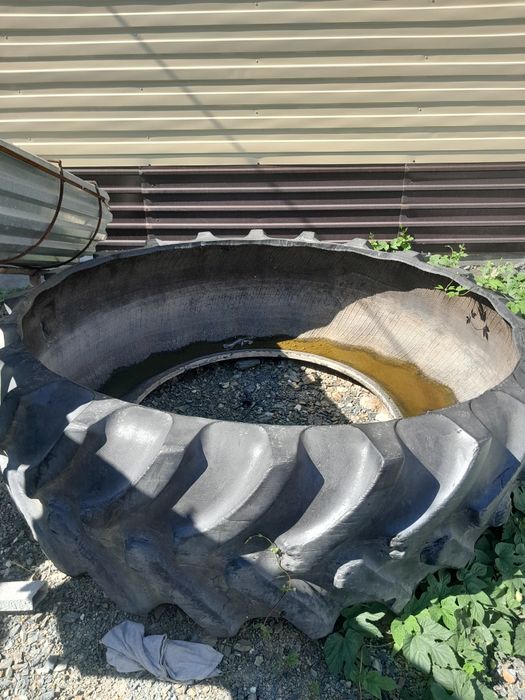 Продам покрышку от К-700