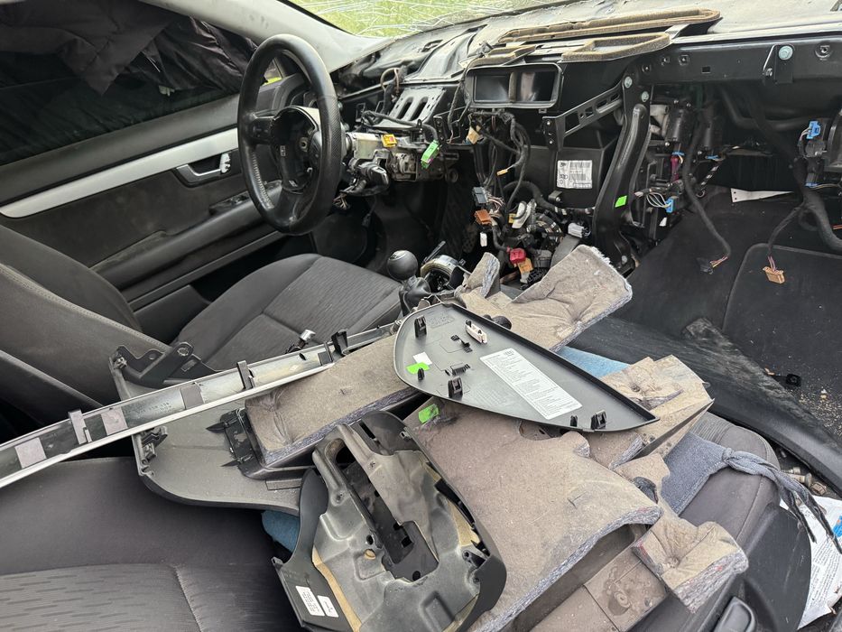 Dezmembrez audi a4 b7 bpw 2.0 tdi 103 kw 140 cai