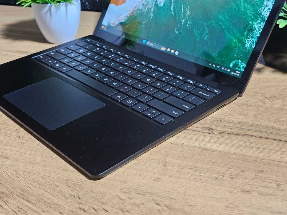 Microsoft Surface Laptop 4/  i7 1185G7/ 16Gb/ 256Gb - США