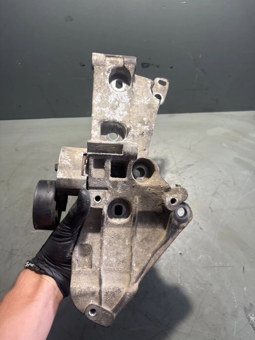 Suport alternator Dacia Logan 2005 1.5DCi MT (68hp)