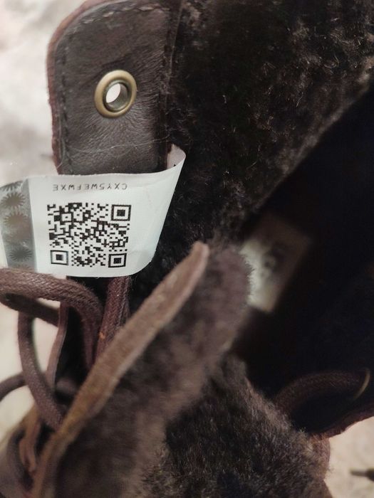 Ghete ugg imblanite, marimea 40.5, originale cu holograma