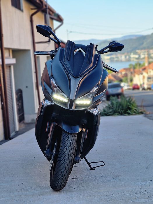 Vand Schimb Scuter  Kymco Xciting S 400cc 2019 Full LED Bluetooth Apps  Sync GPS  Weather etc