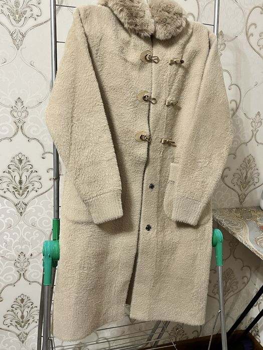 Пальто сатылады срочно новый