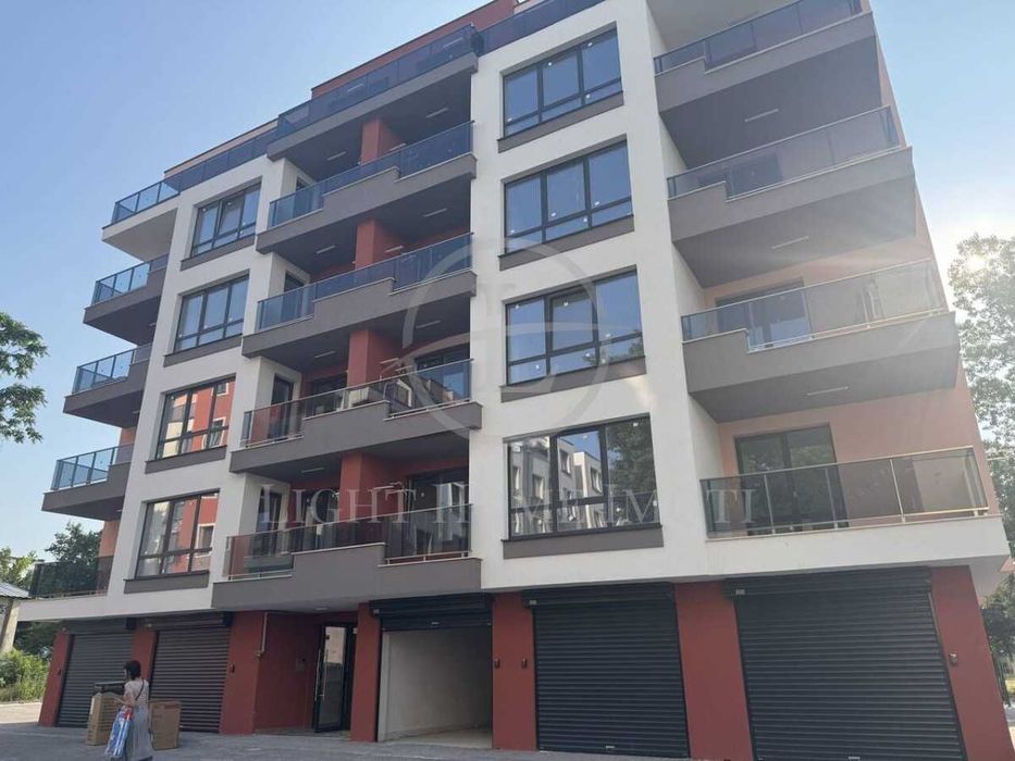 Реф. 3186 Двустаен Апартамент с Гараж / Кючук Париж