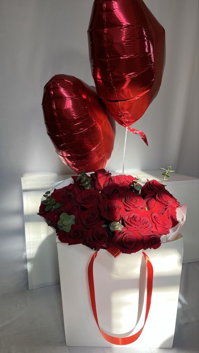 Красная роза 80 см - 700 тг