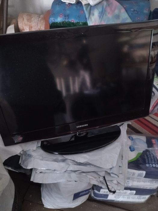 Продам телевизор Самсунг