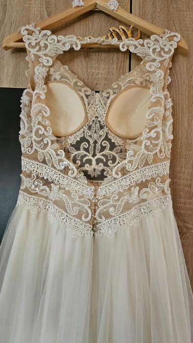 Vând rochie de mireasă