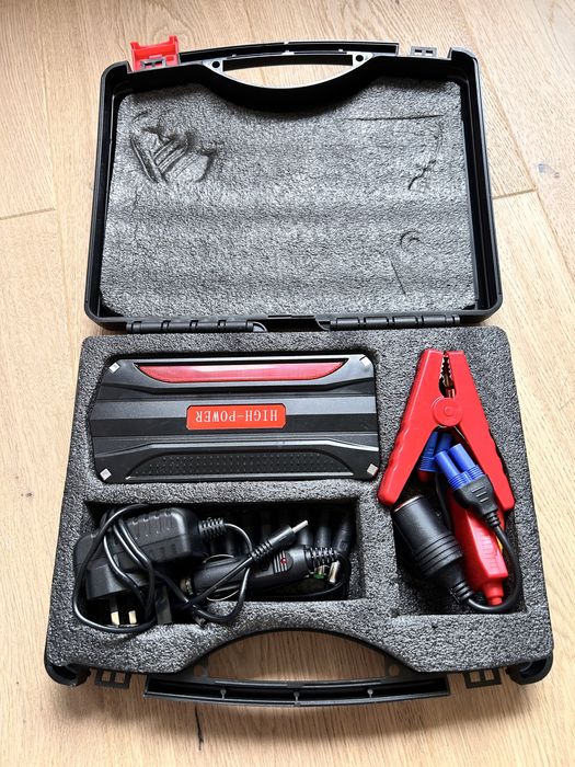 Starter nou, baterie externa acumulator auto jump start