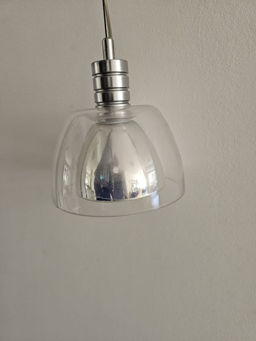 Продавам висяща лампа