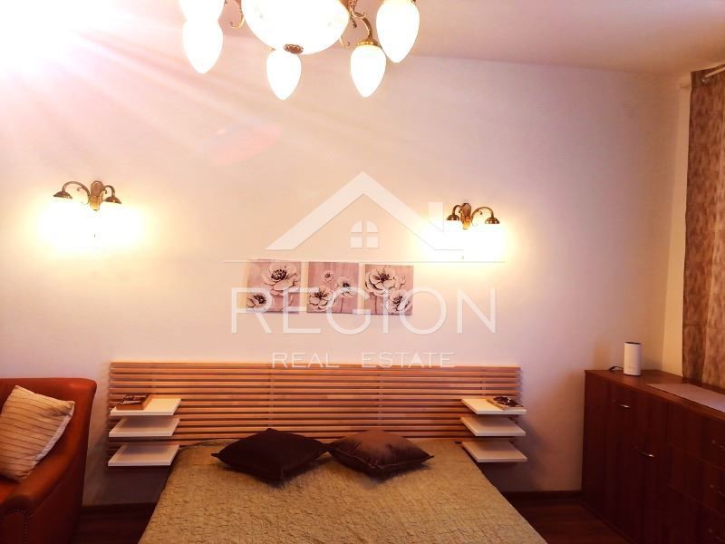 Дава се под наем Тристаен апартамент в Варна, Гръцка махала - 70 кв.м за 1100 € - Снимка #6