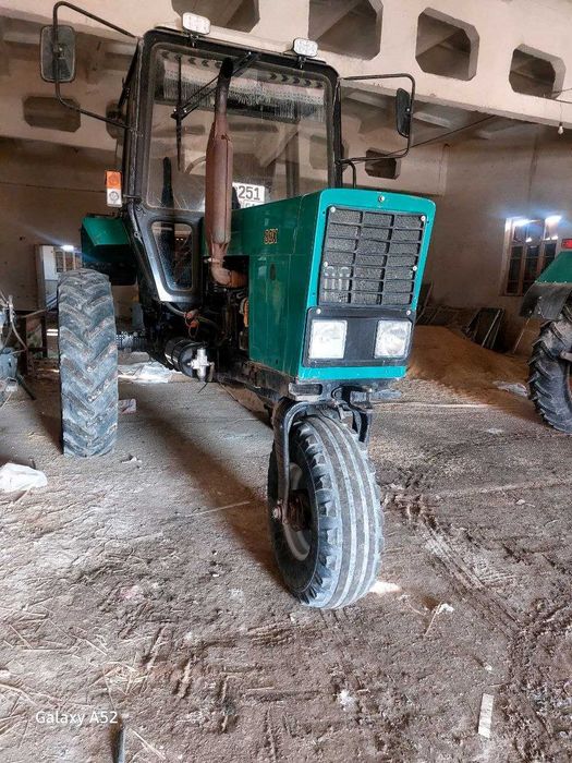 МТЗ 80 трактор сотилади