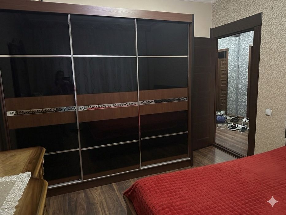 Yunusobod 18 kvarta, 77 seriya, 2+1 xonali, 60 kvardat