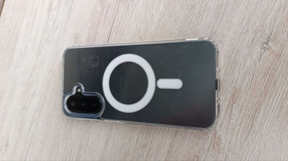 A 17 8/128 gb 1 yil kafolat