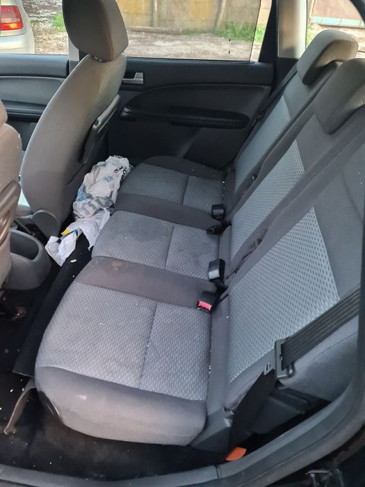 Ford Focus C-Max 1.8i - НА ЧАСТИ