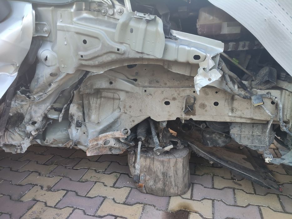 Ford Fiesta Avariat partea dreapta