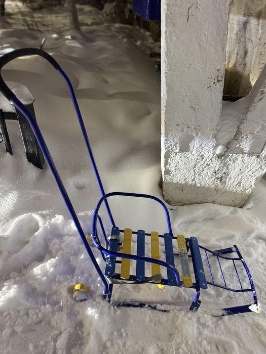Продаются санки в отличном состояний