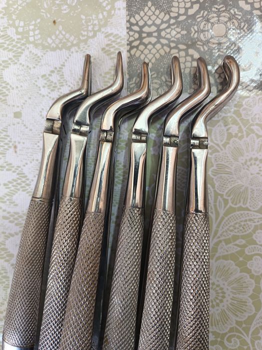 Щипцы для удаления зубов